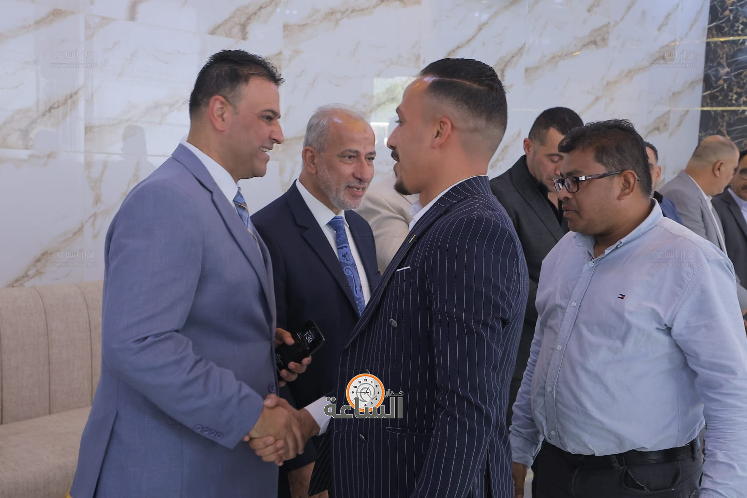 Madar Al-Saa Images 0.4217045250846976