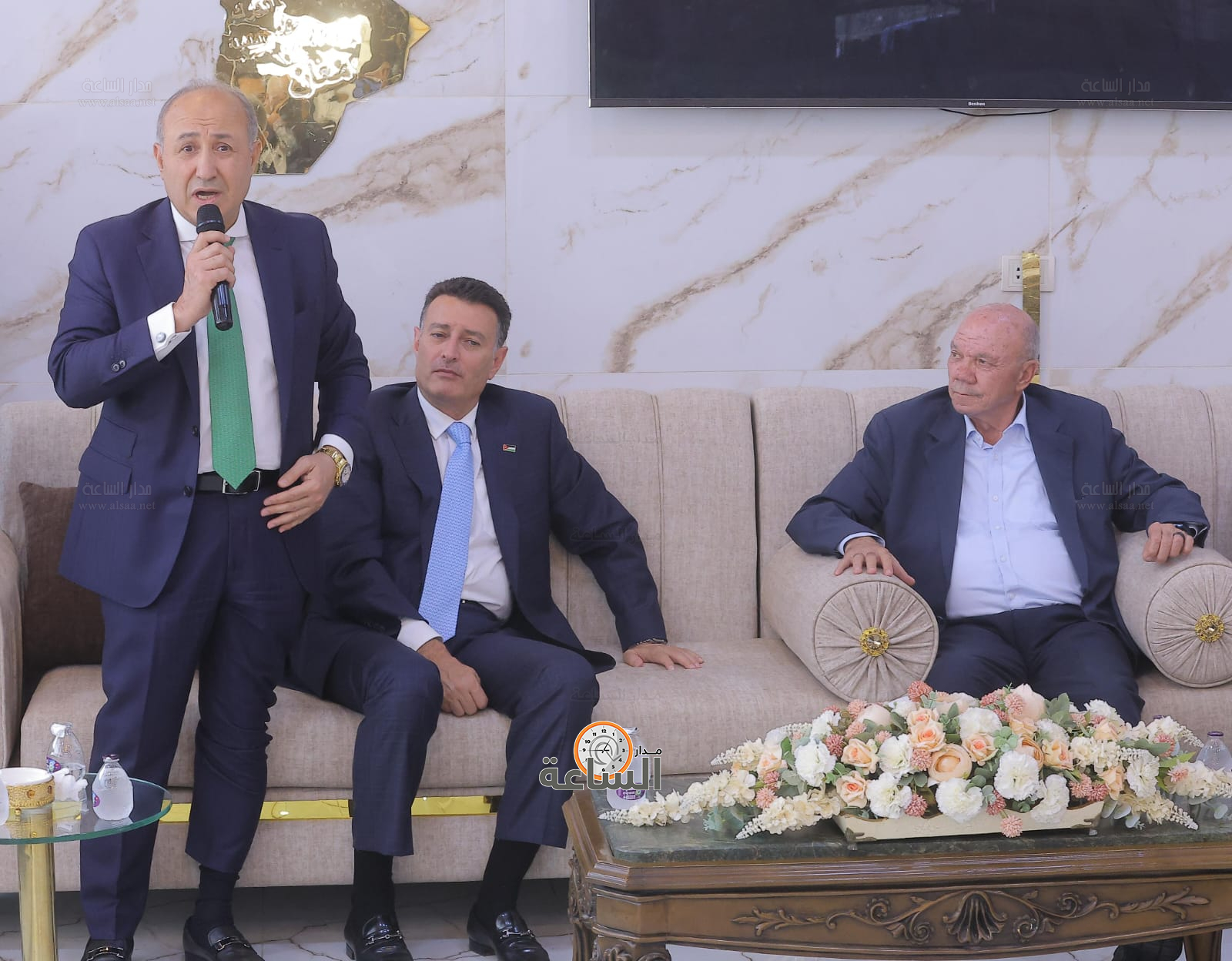 Madar Al-Saa Images 0.27507142403355533