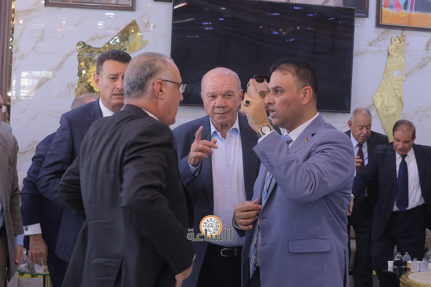 Madar Al-Saa Images 0.9337693759494564