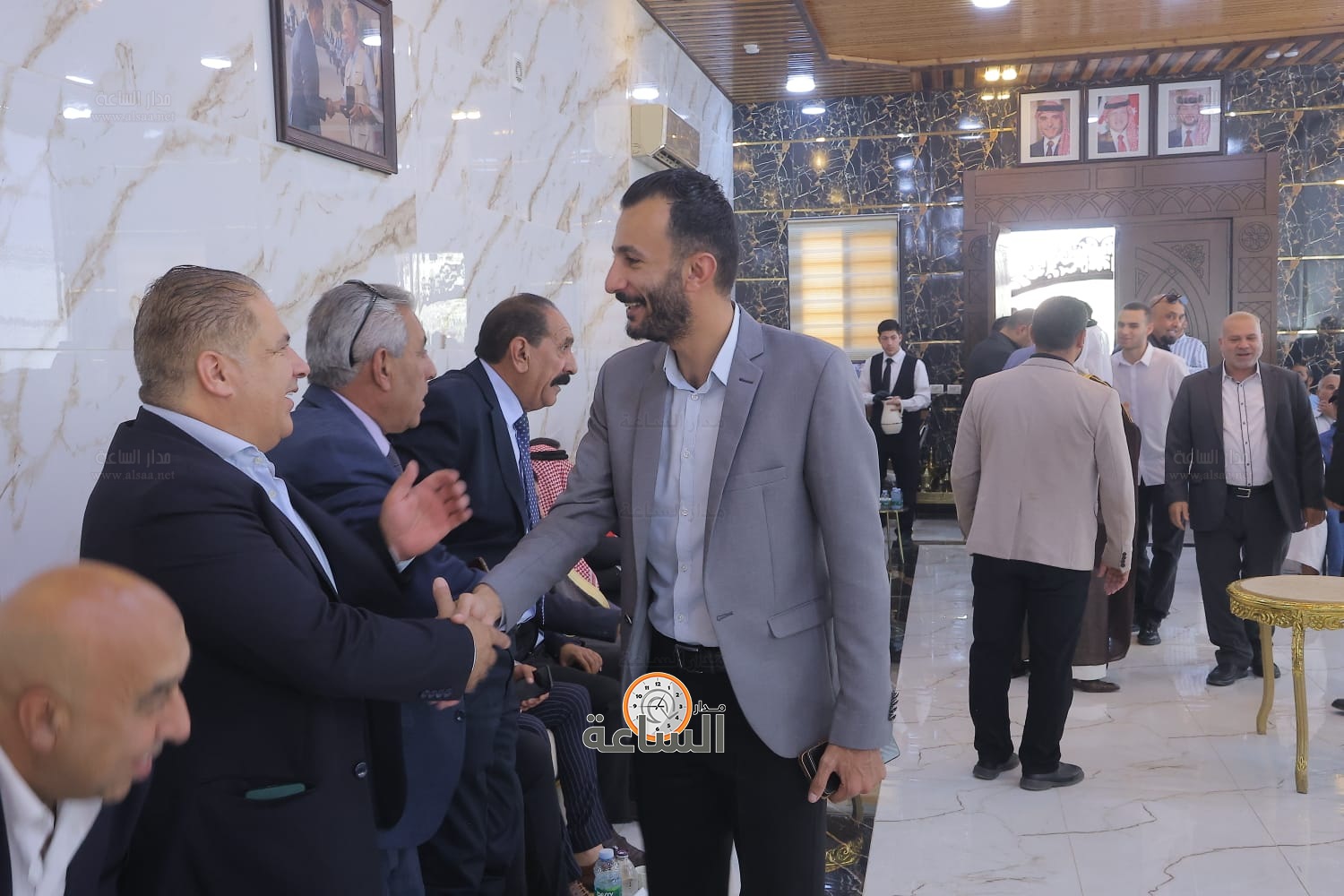 Madar Al-Saa Images 0.1922552323506218