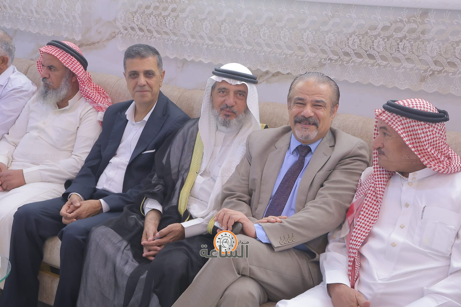 Madar Al-Saa Images 0.5133287222002177