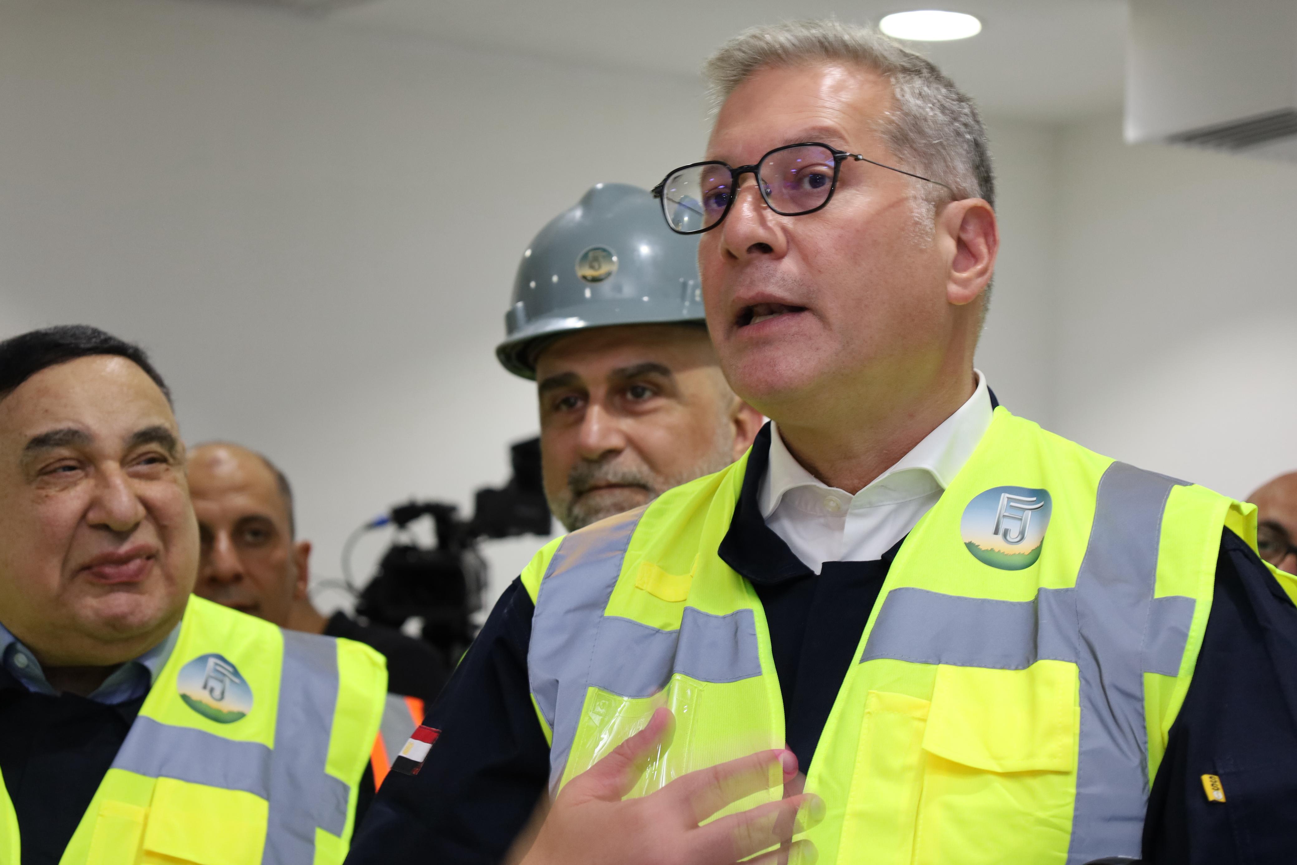 Madar Al-Saa Images 0.7623234170340044