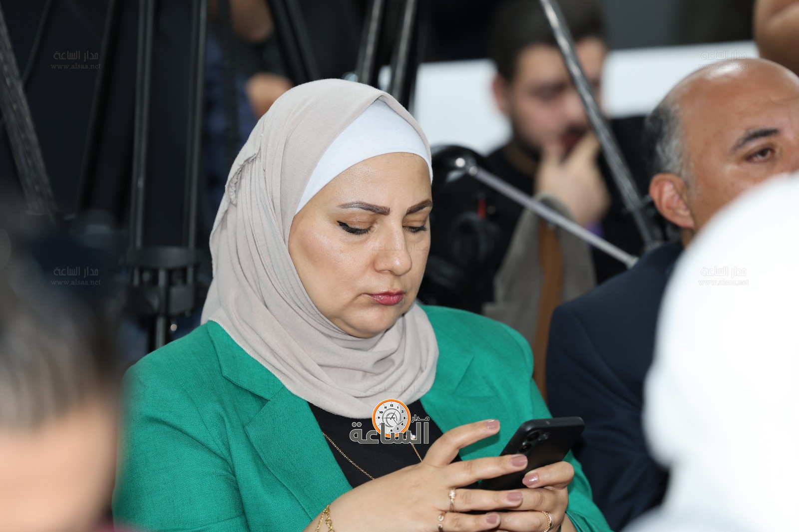 Madar Al-Saa Images 0.7614120611507375