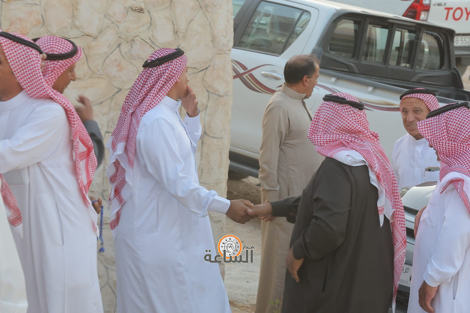 Madar Al-Saa Images 0.12146375457395264