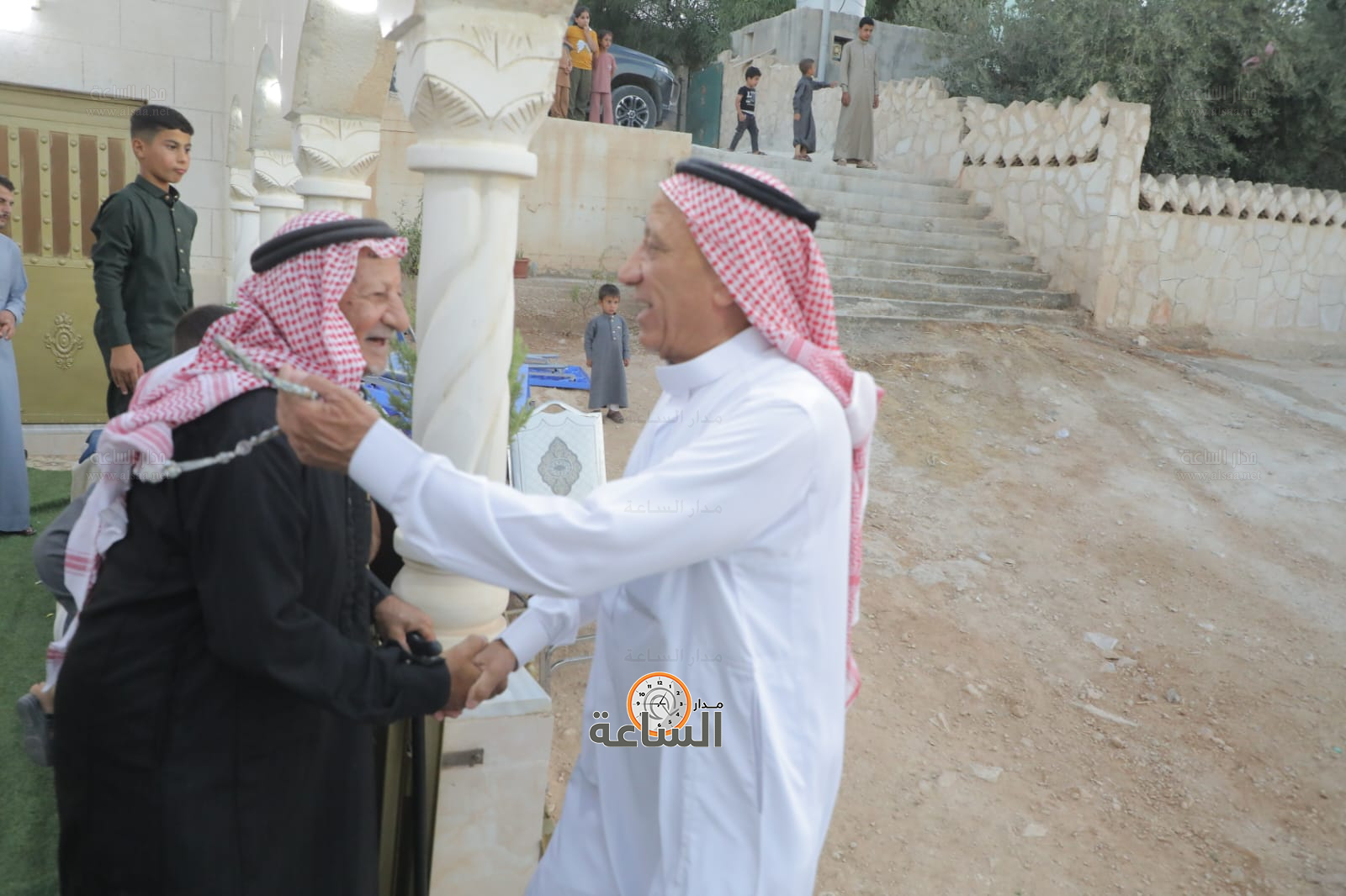 Madar Al-Saa Images 0.2997862113506842