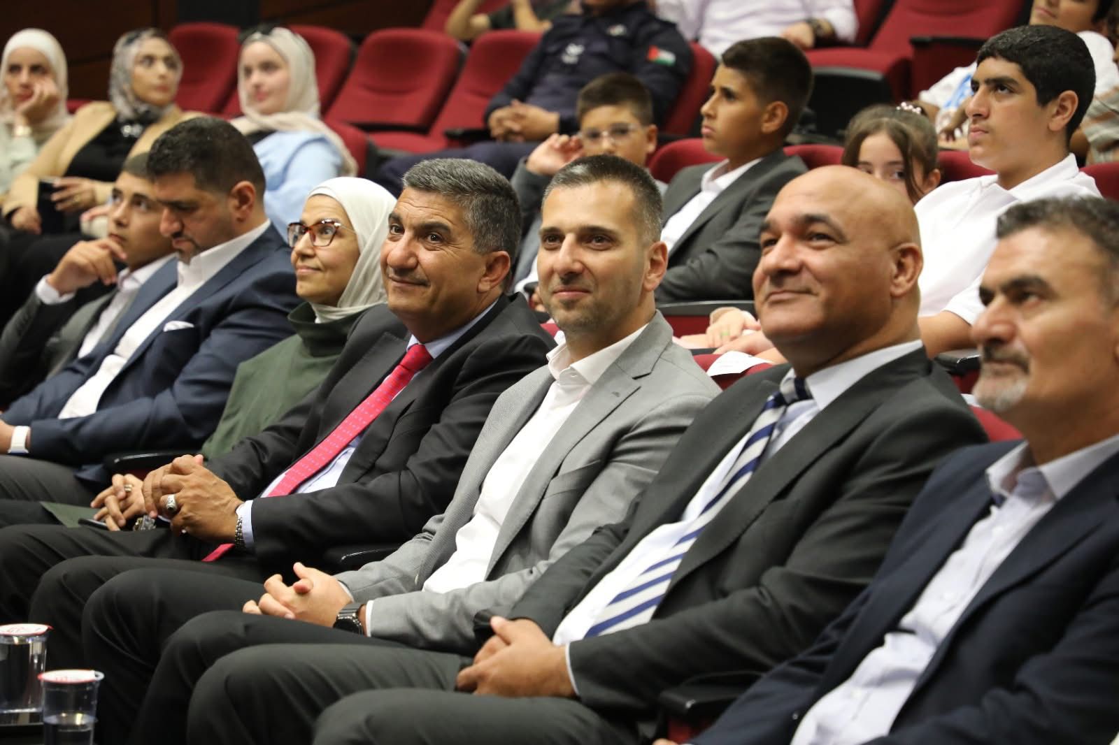 Madar Al-Saa Images 0.20708915375511483