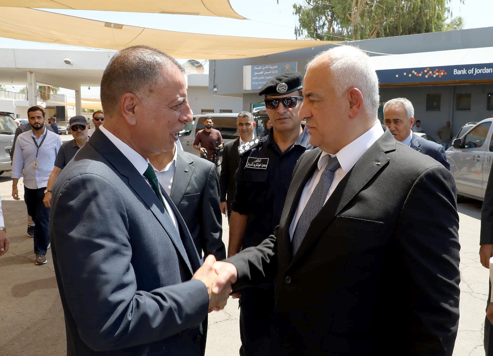 Madar Al-Saa Images 0.5379781260156303