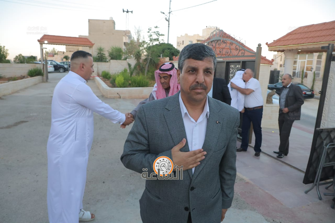 Madar Al-Saa Images 0.44605043007554357