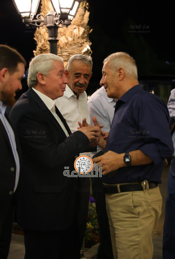 Madar Al-Saa Images 0.6832140706405136