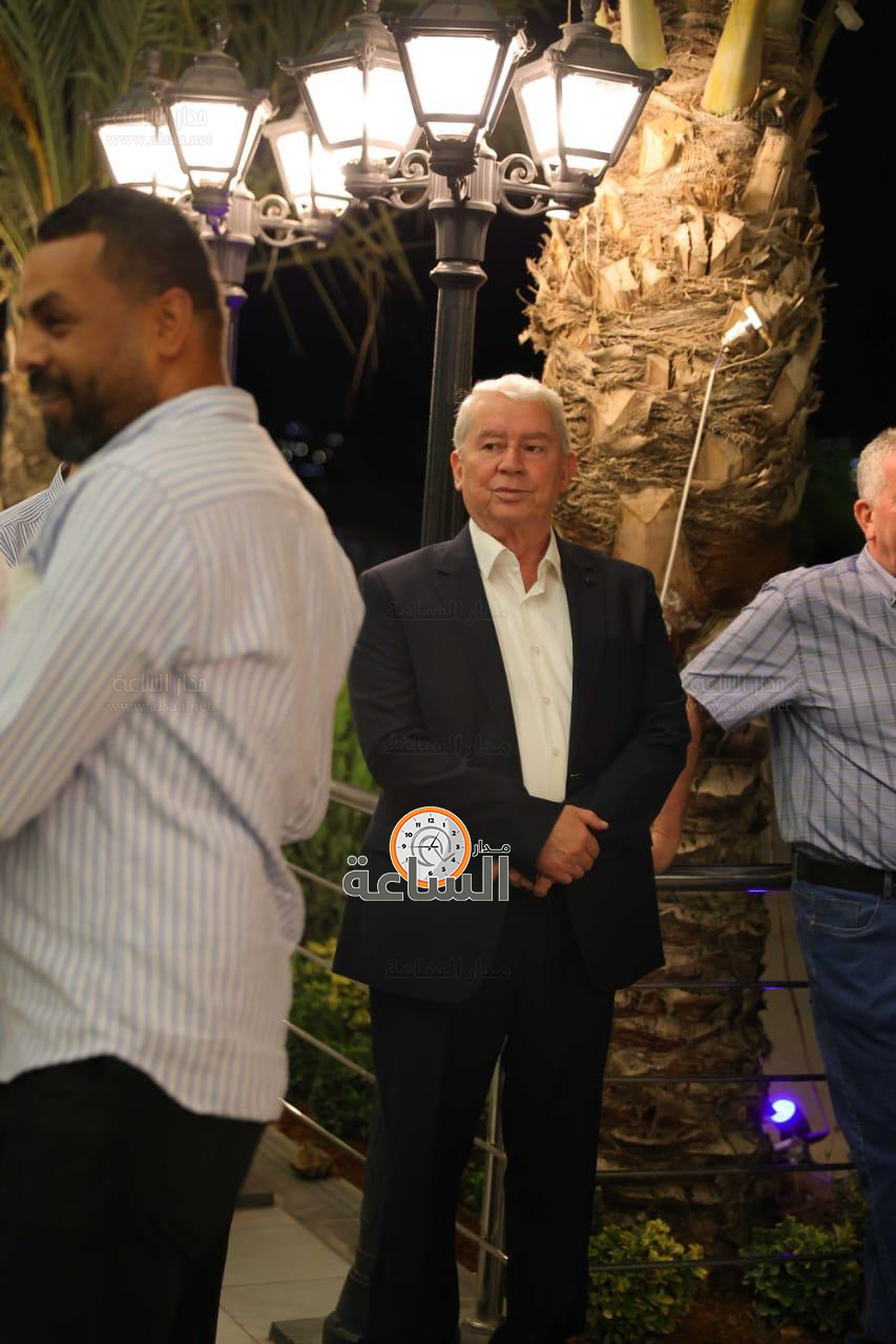 Madar Al-Saa Images 0.3199047388171896