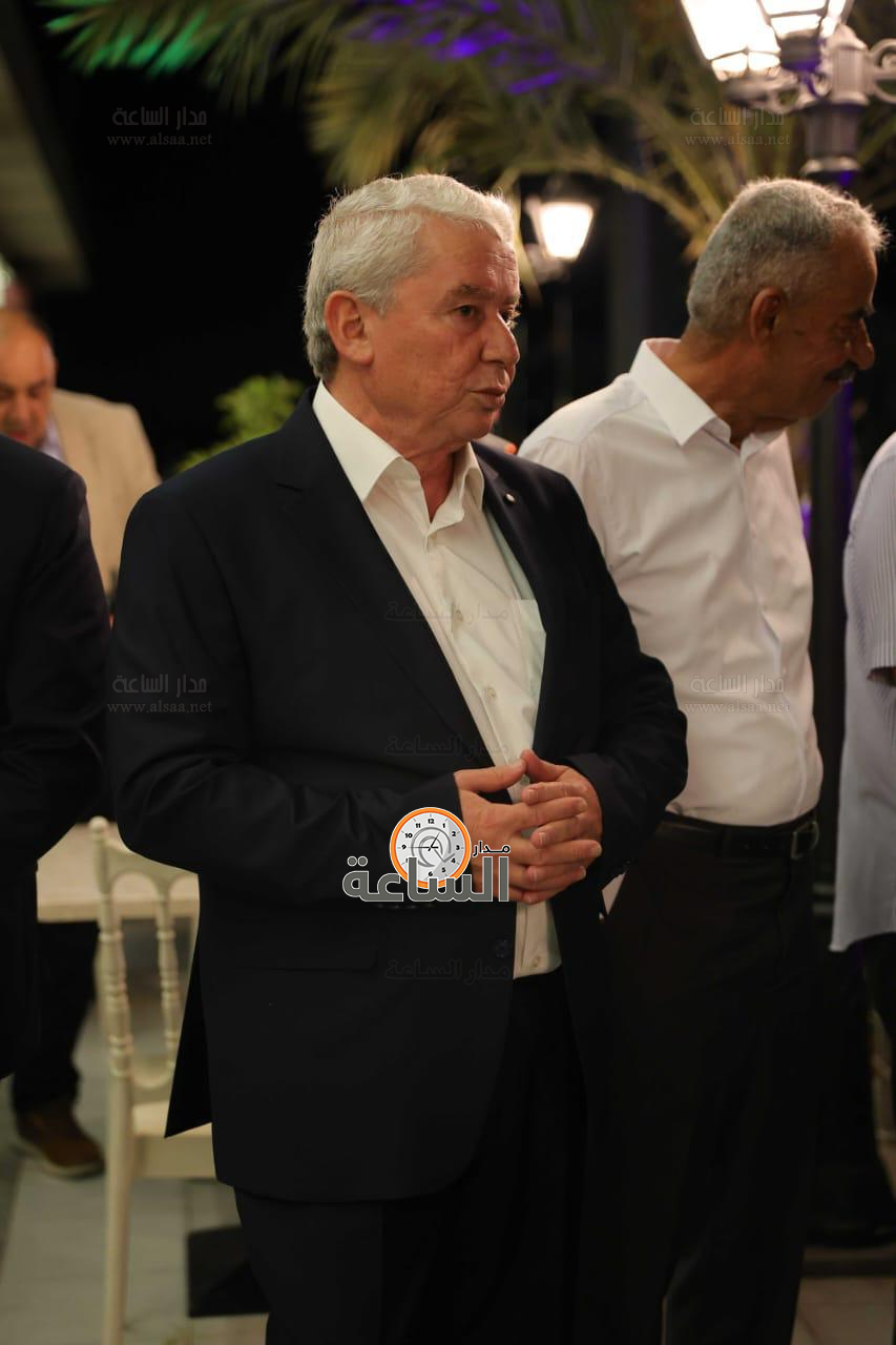 Madar Al-Saa Images 0.6321553395850752