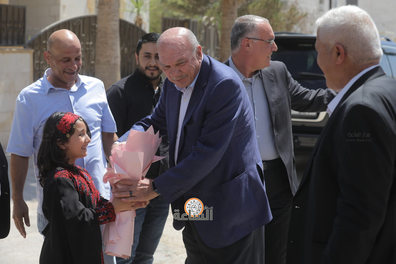 Madar Al-Saa Images 0.6927018050809228