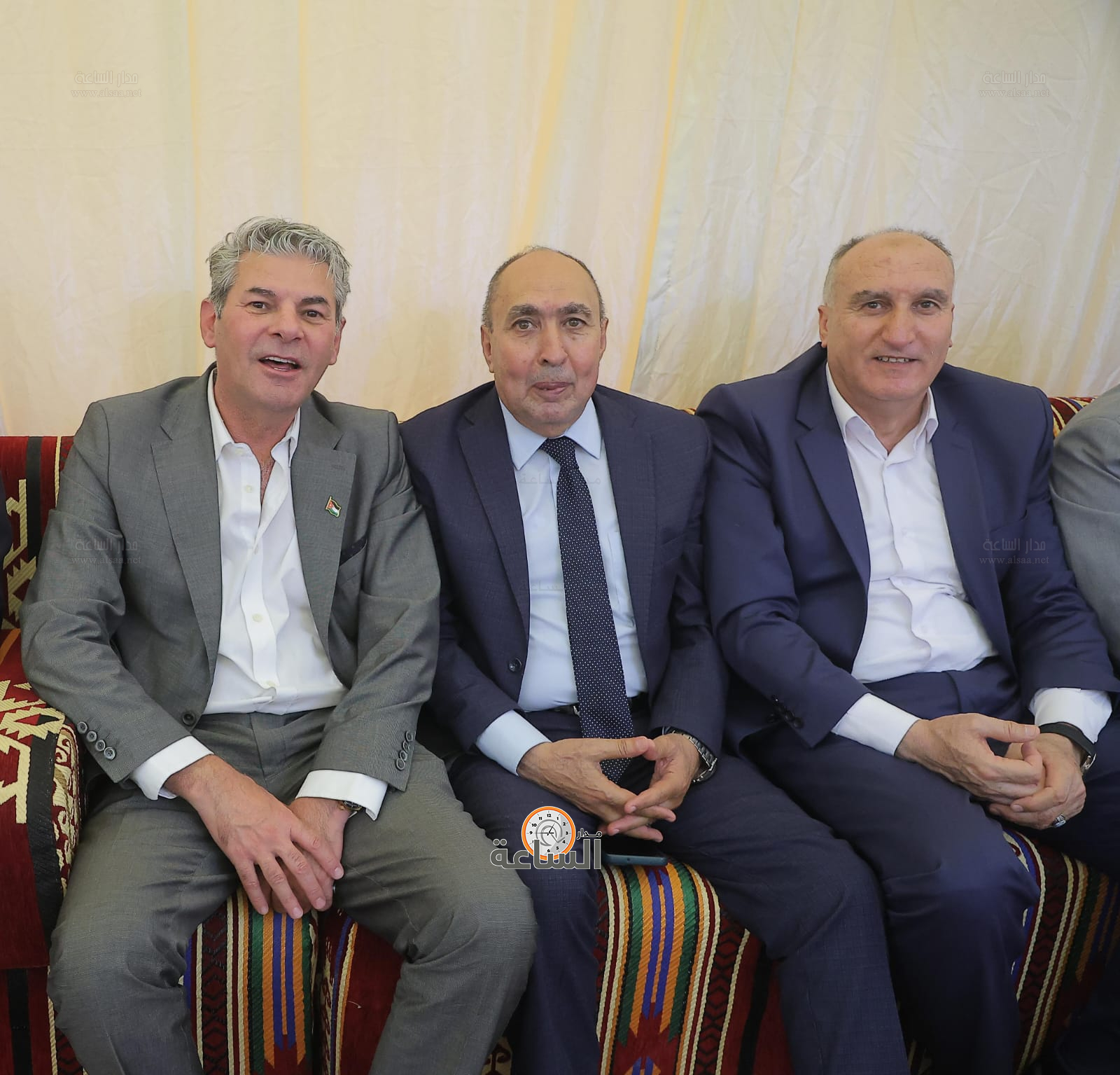 Madar Al-Saa Images 0.9868930369501436