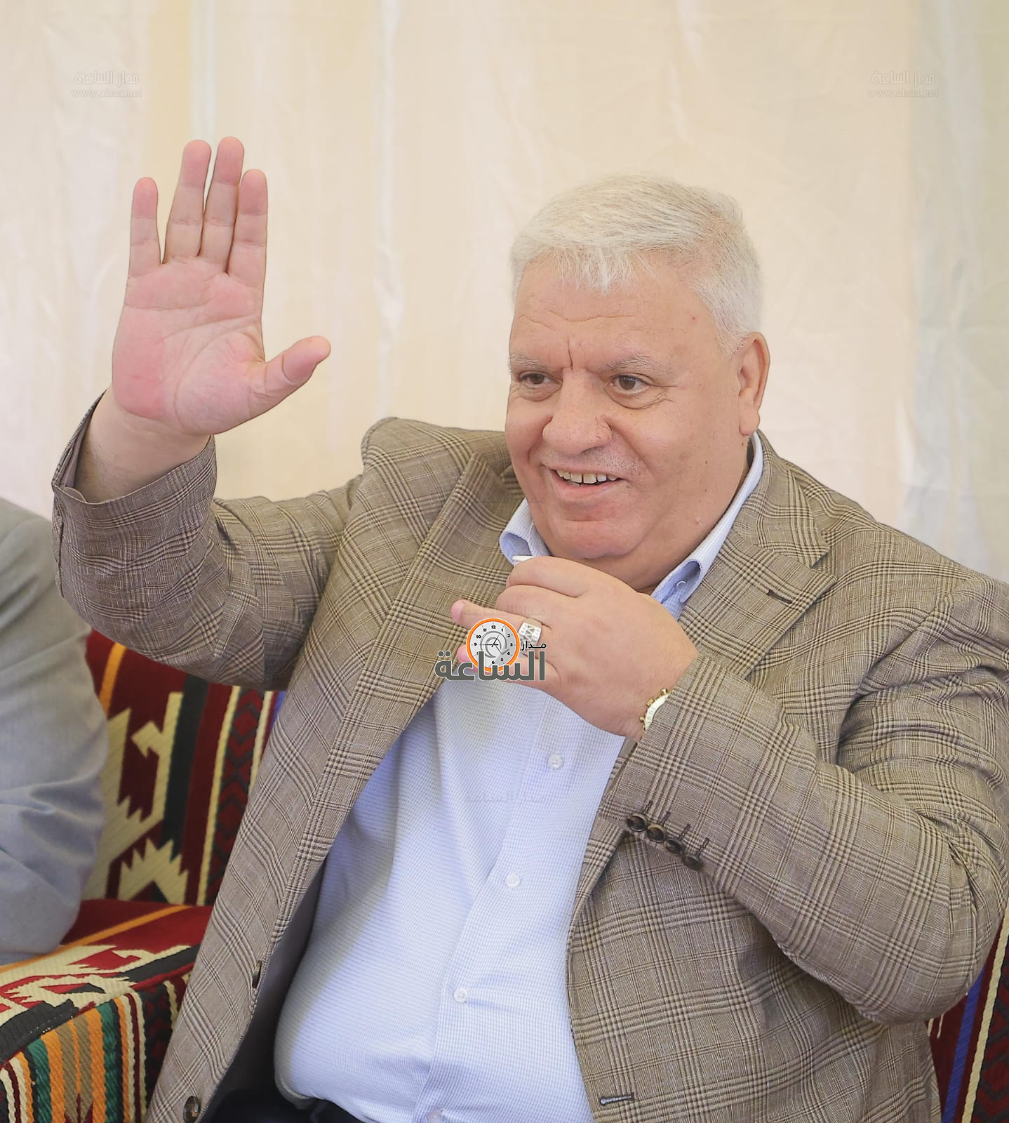 Madar Al-Saa Images 0.8398192568546354