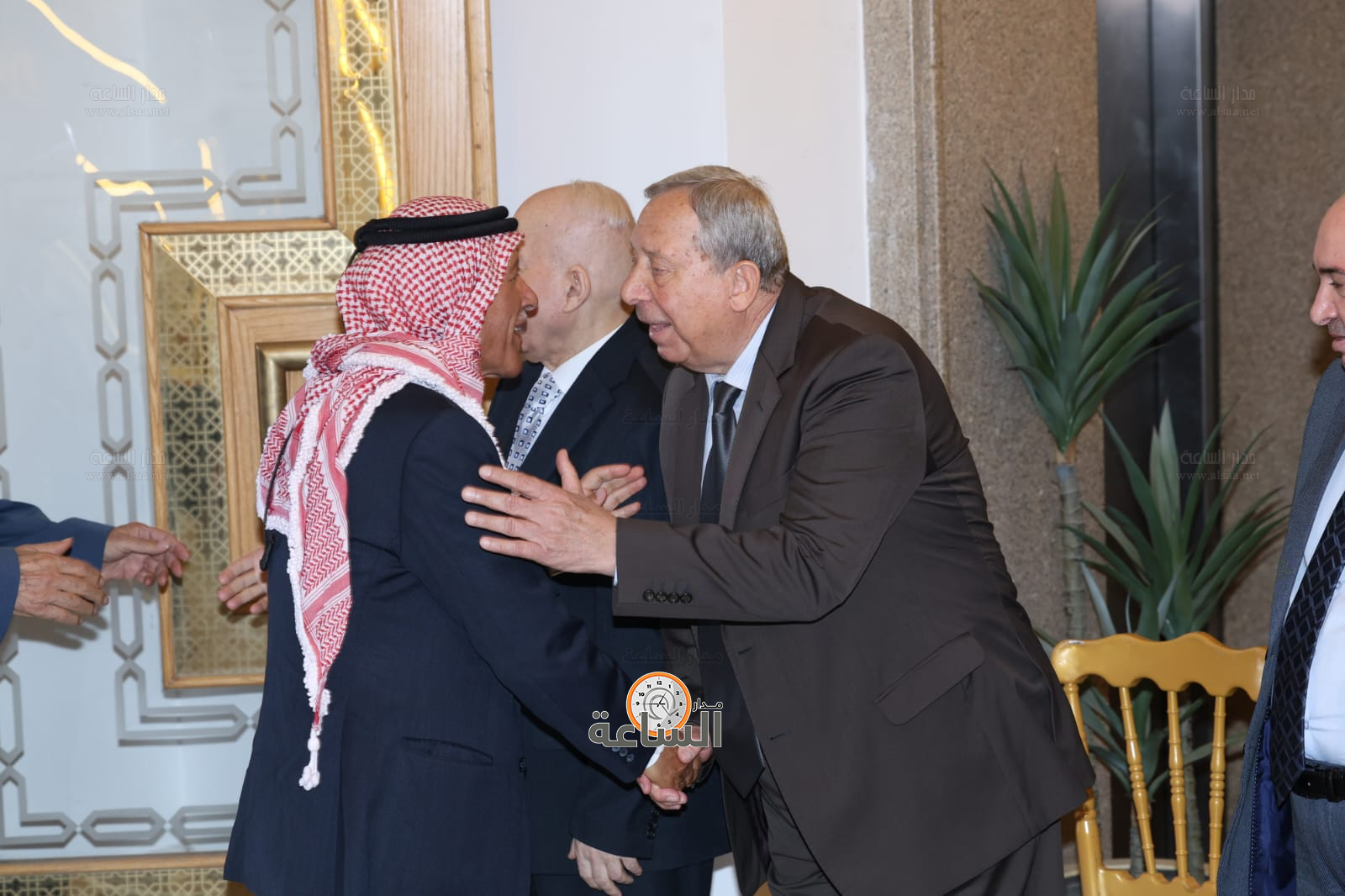 Madar Al-Saa Images 0.9159189346628012