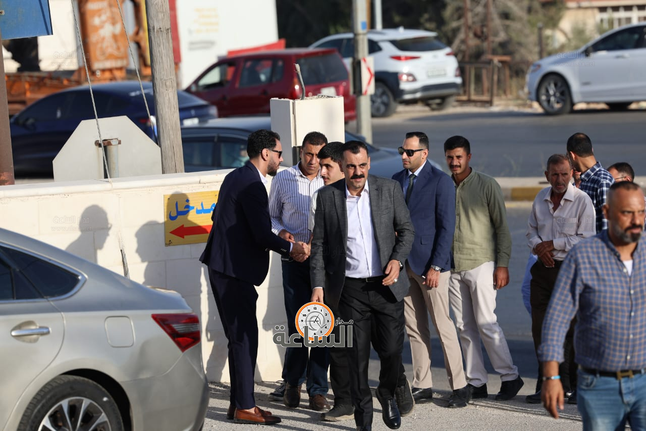 Madar Al-Saa Images 0.00029586103590784063