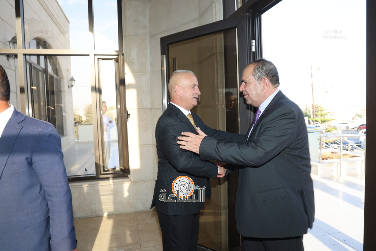 Madar Al-Saa Images 0.20657595979667087