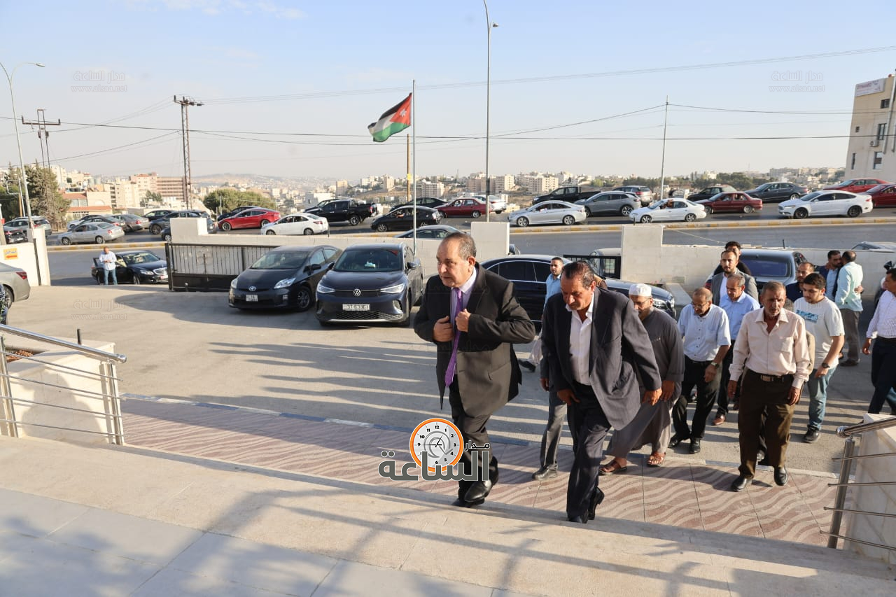 Madar Al-Saa Images 0.18069781292383402