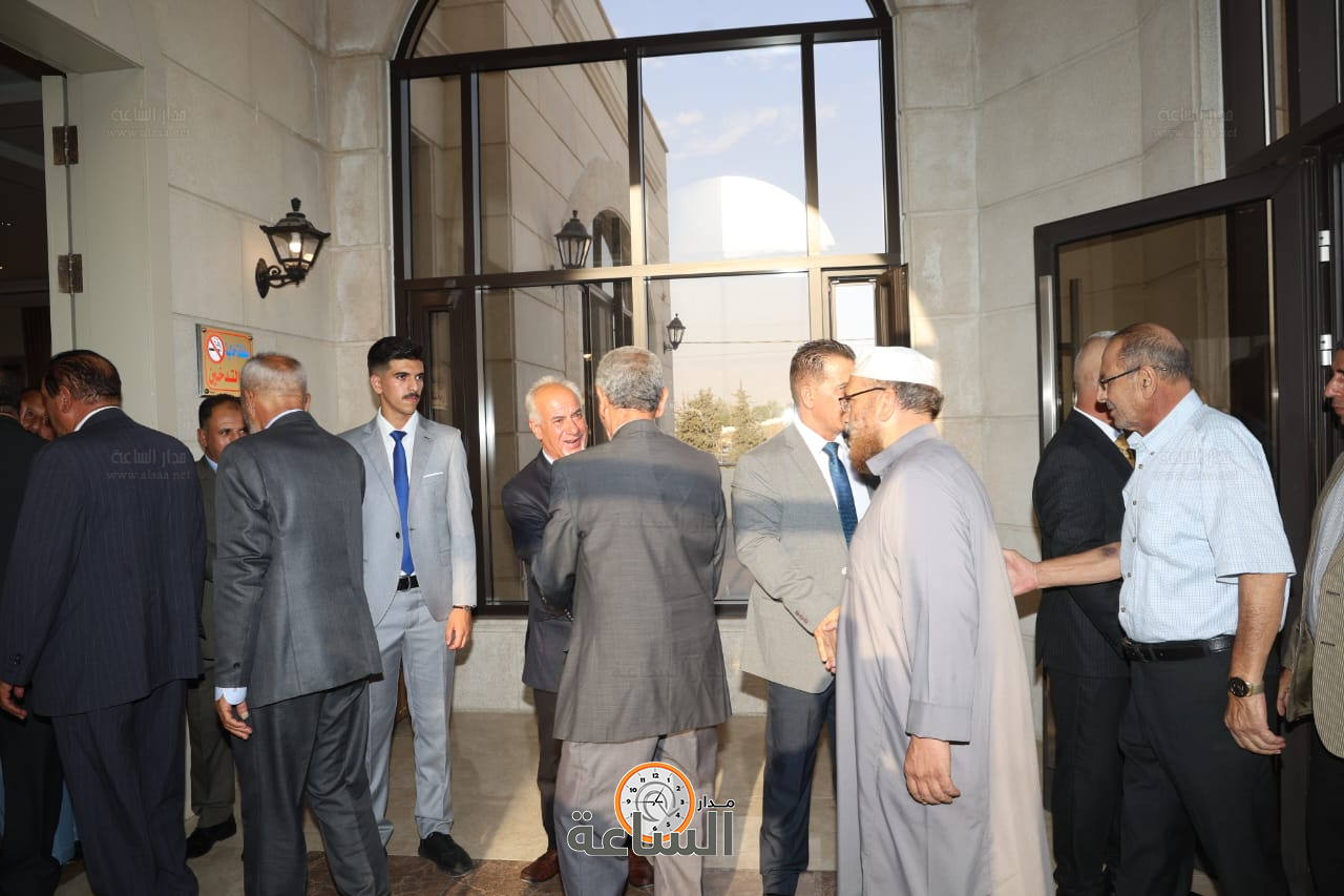 Madar Al-Saa Images 0.6561685503636085