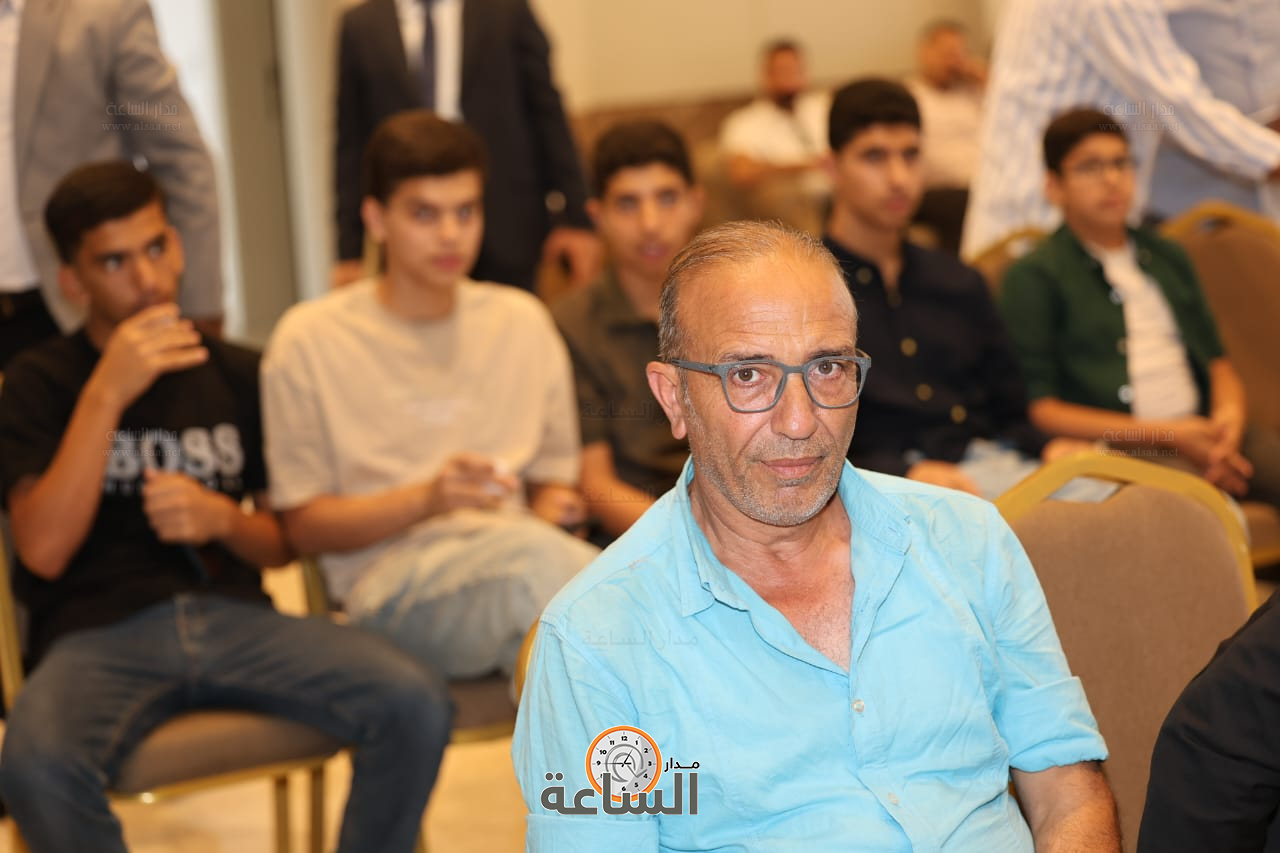 Madar Al-Saa Images 0.4844657135112218