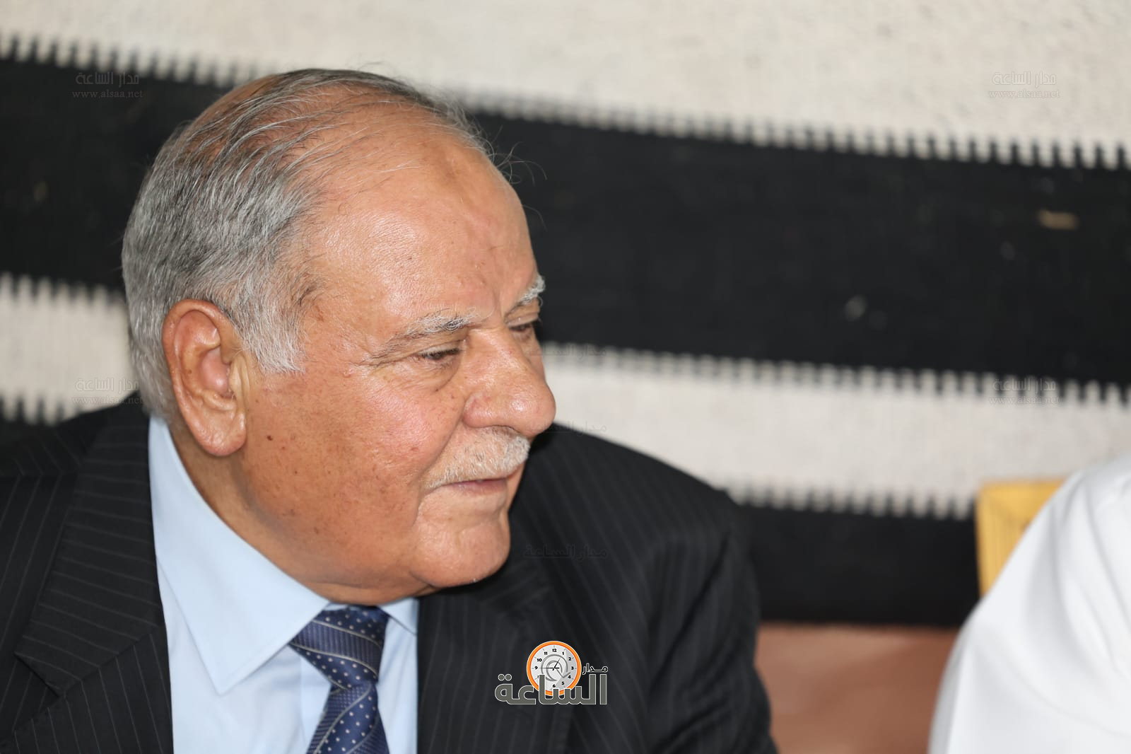 Madar Al-Saa Images 0.14195111831434115