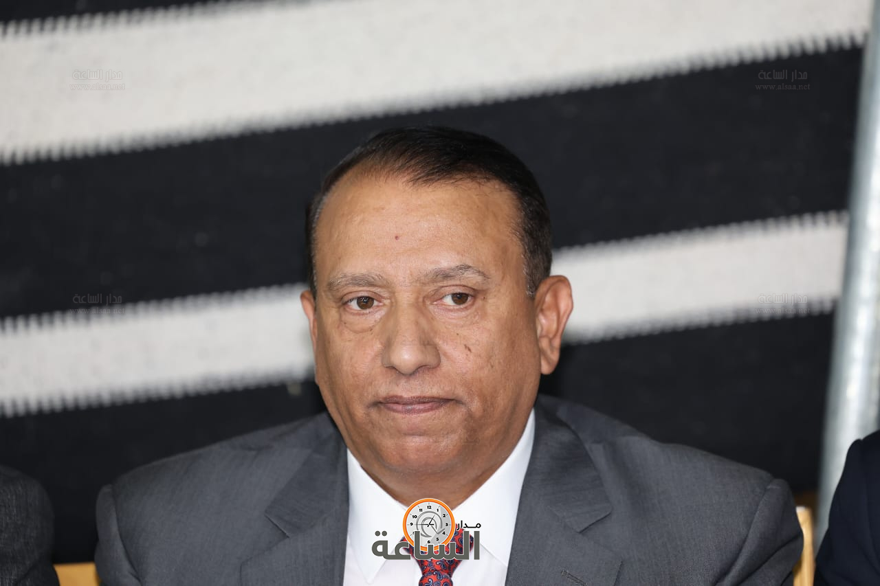 Madar Al-Saa Images 0.3713215343598487