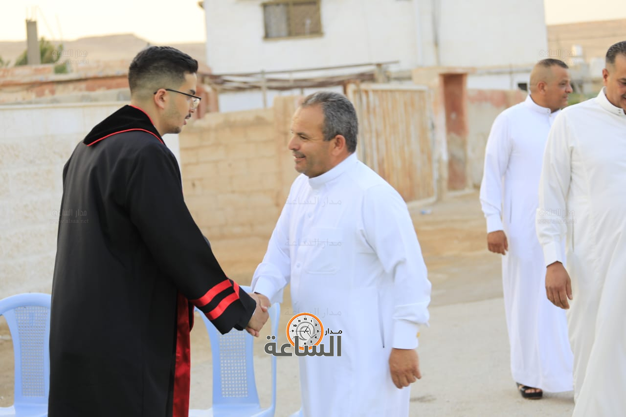 Madar Al-Saa Images 0.10863048376440532