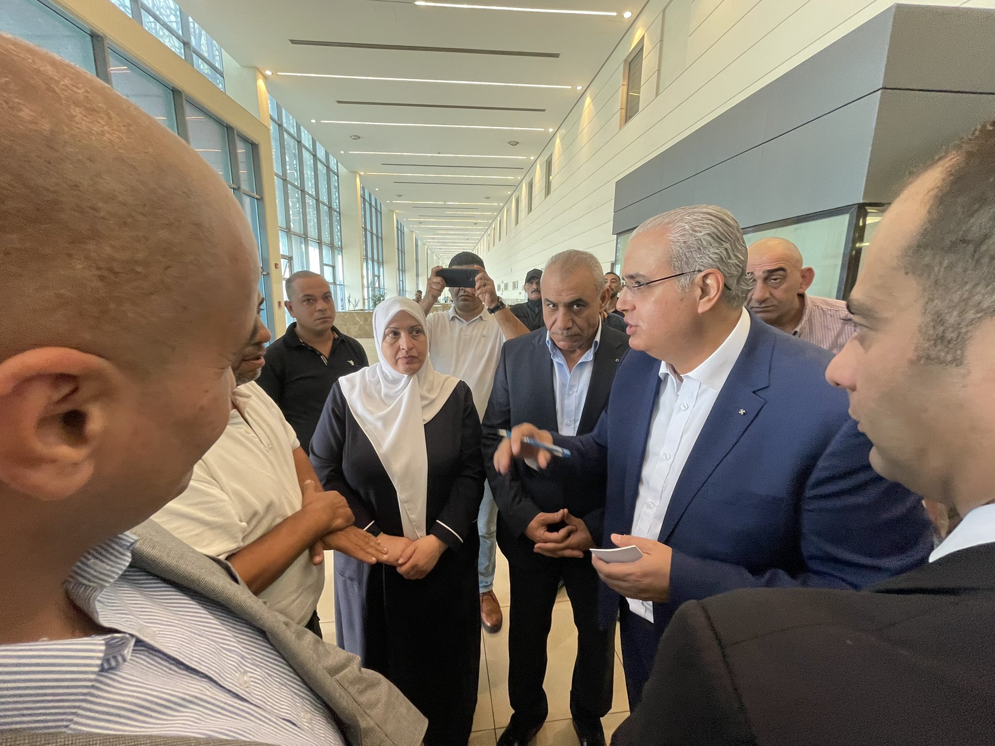 Madar Al-Saa Images 0.6187360535334349