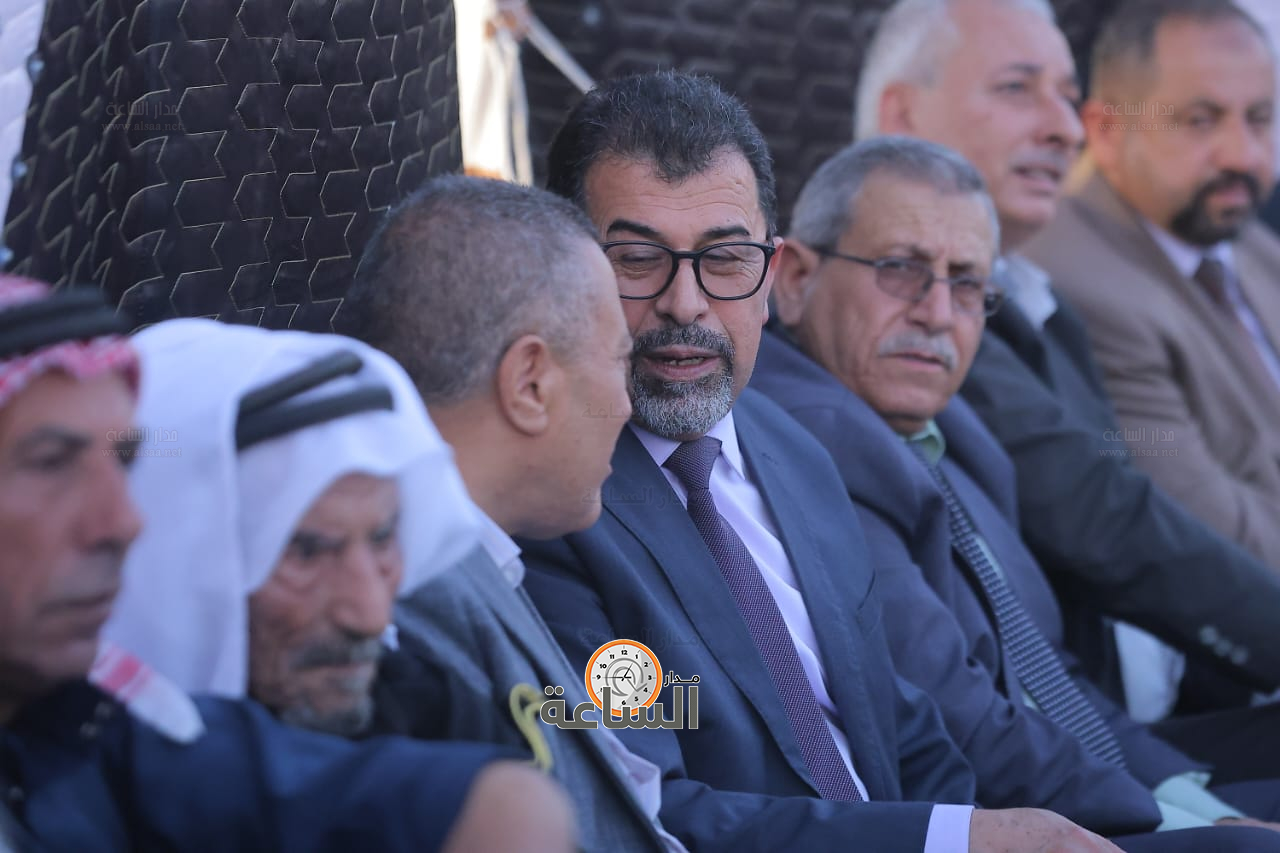 Madar Al-Saa Images 0.041176362632267205