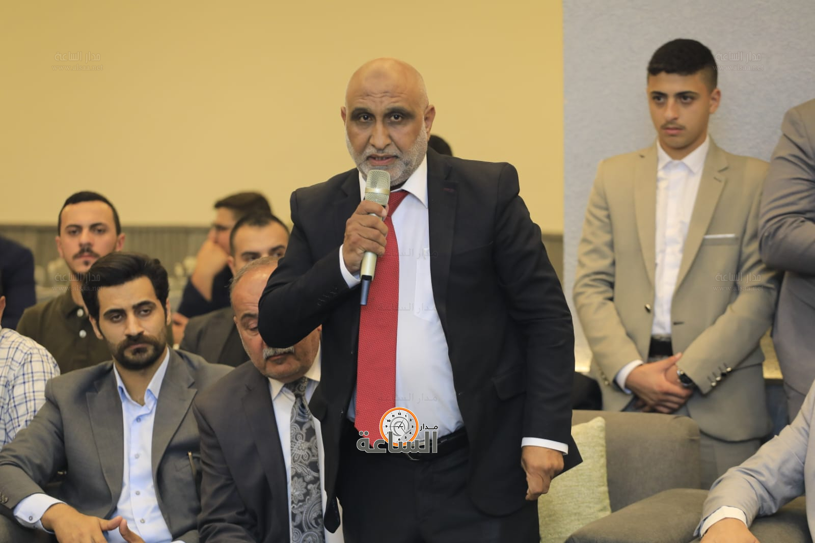 Madar Al-Saa Images 0.8243848149957187