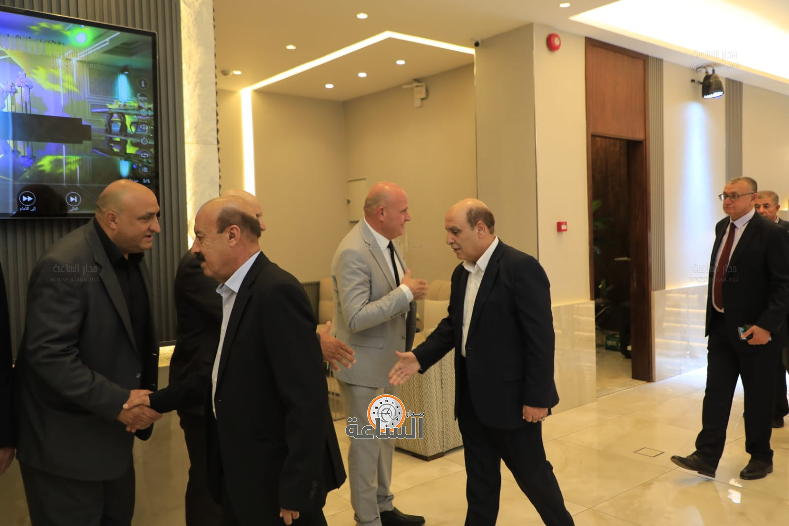 Madar Al-Saa Images 0.9779364715461933