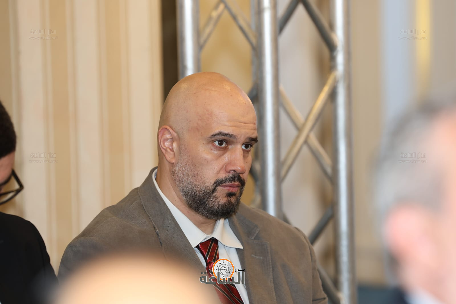 Madar Al-Saa Images 0.9454612898753383