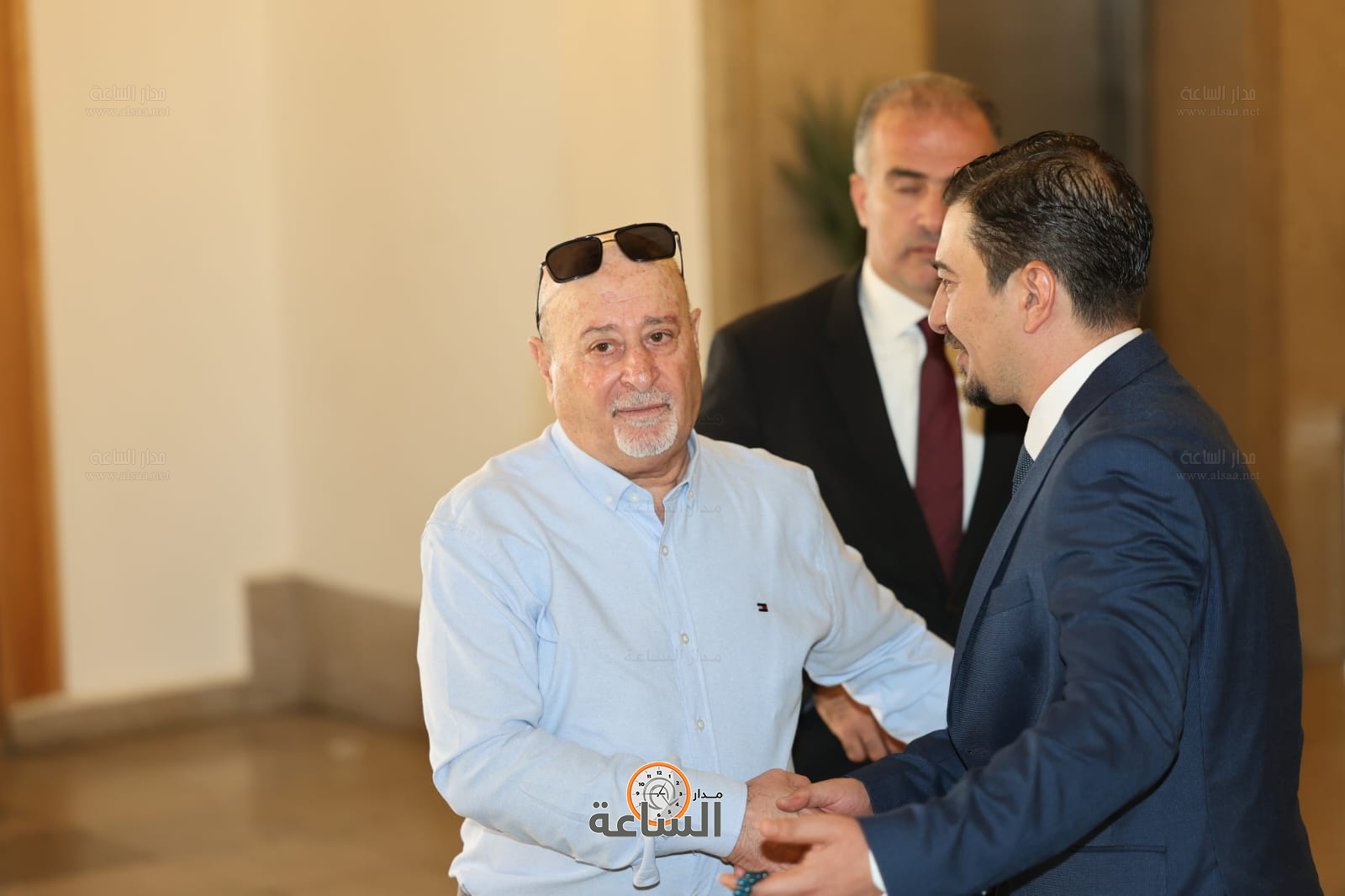 Madar Al-Saa Images 0.526361367688433