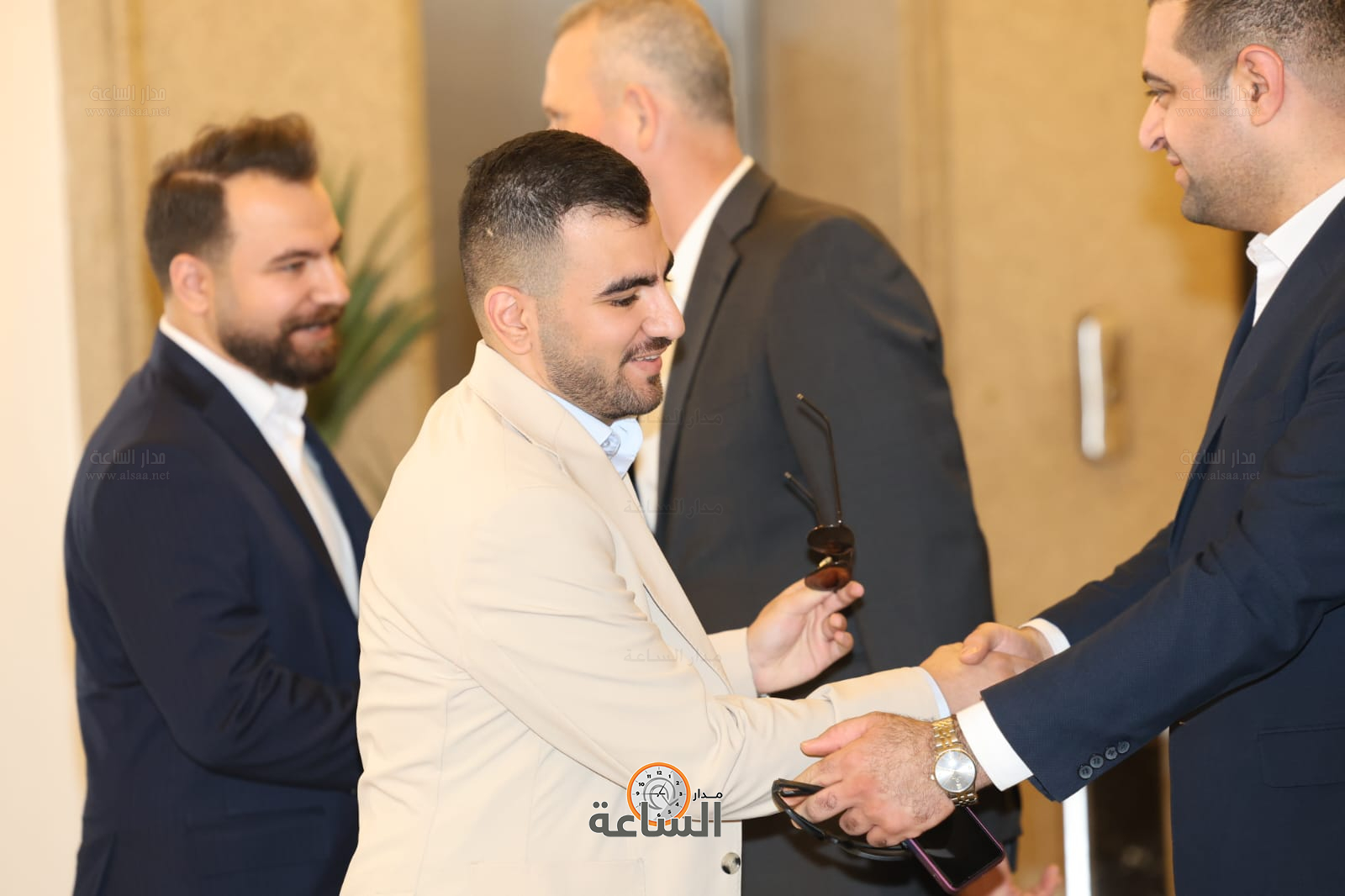 Madar Al-Saa Images 0.1696603893213382