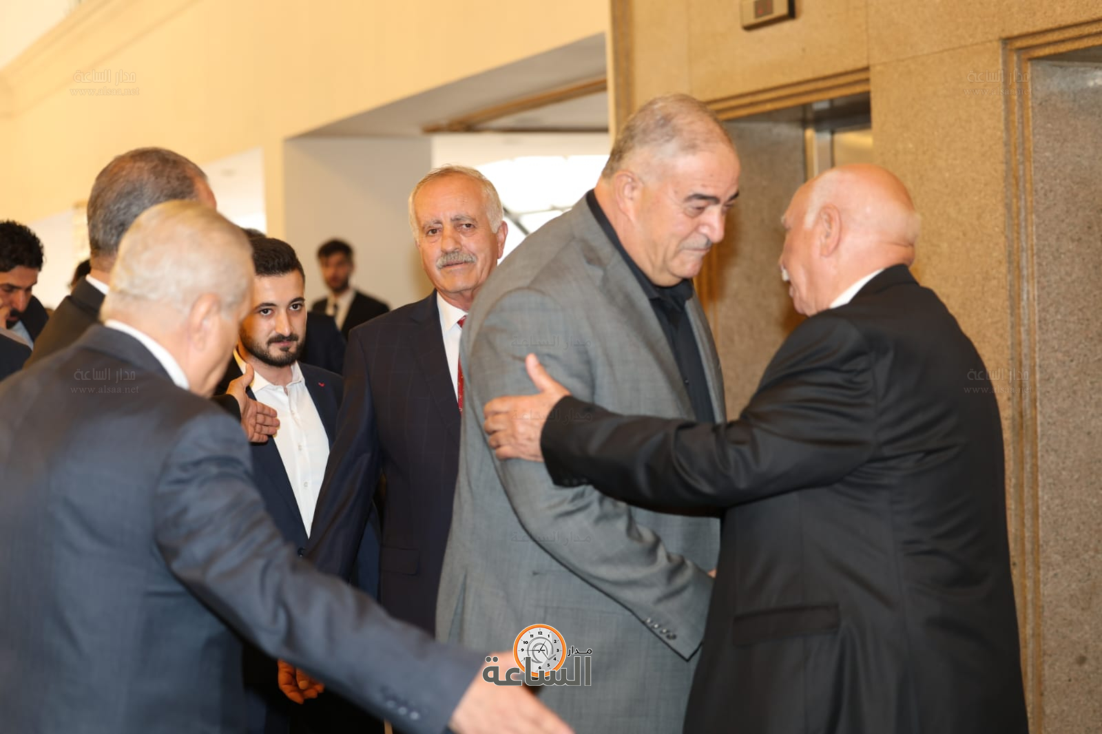 Madar Al-Saa Images 0.9378625427556452