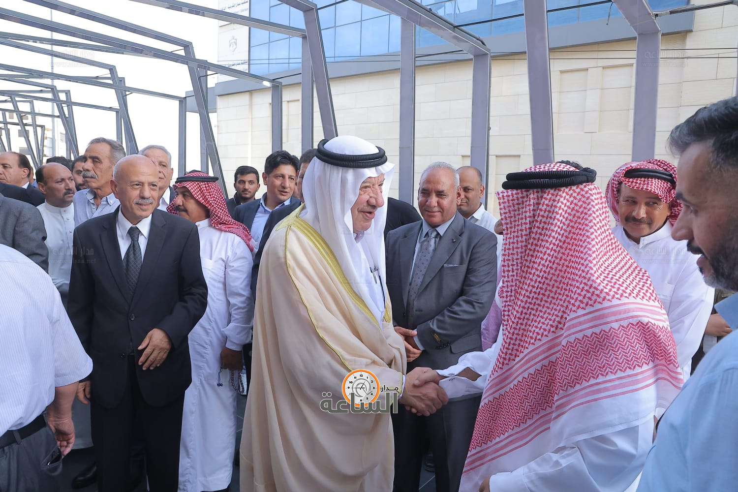 Madar Al-Saa Images 0.9734370471056144