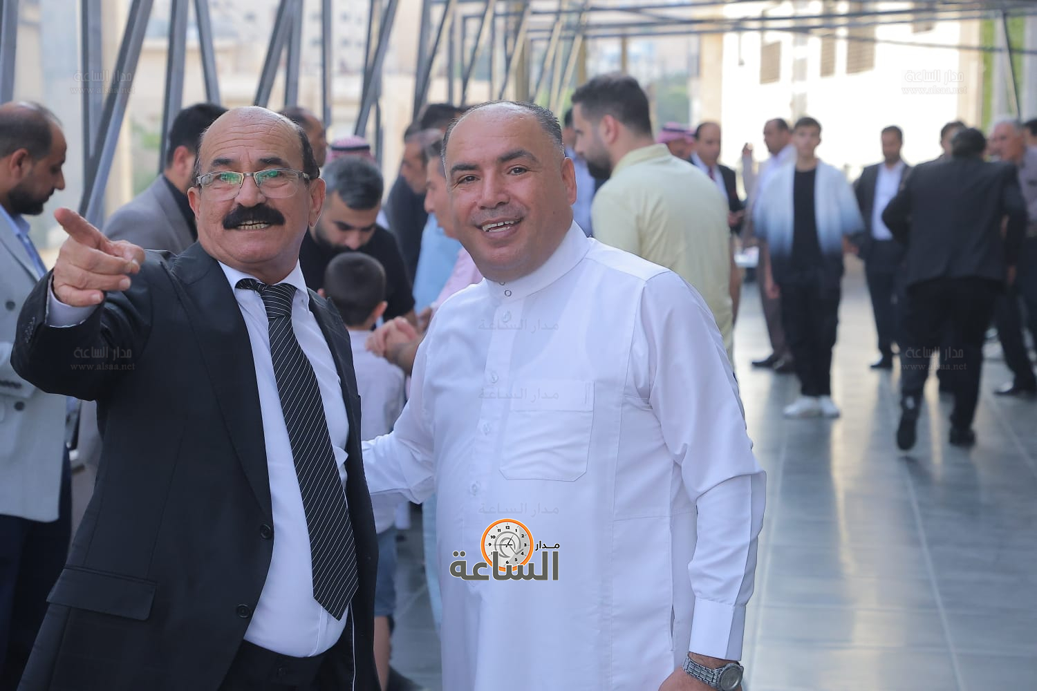 Madar Al-Saa Images 0.4706906566335063