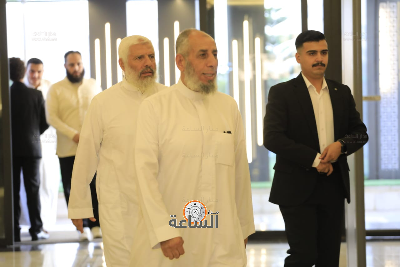 Madar Al-Saa Images 0.8306219611264511