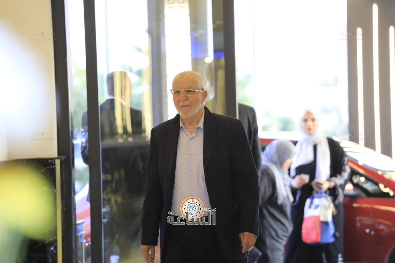 Madar Al-Saa Images 0.40119973554230093