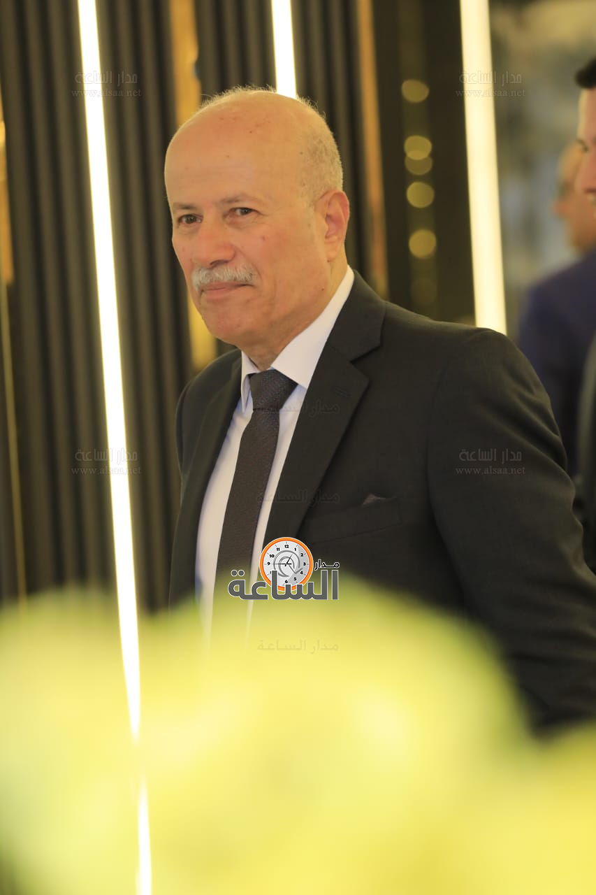 Madar Al-Saa Images 0.33036319114762347