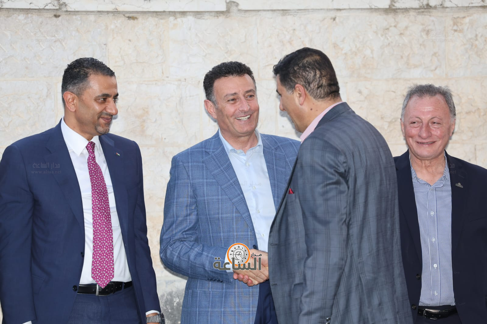 Madar Al-Saa Images 0.1771978787896299