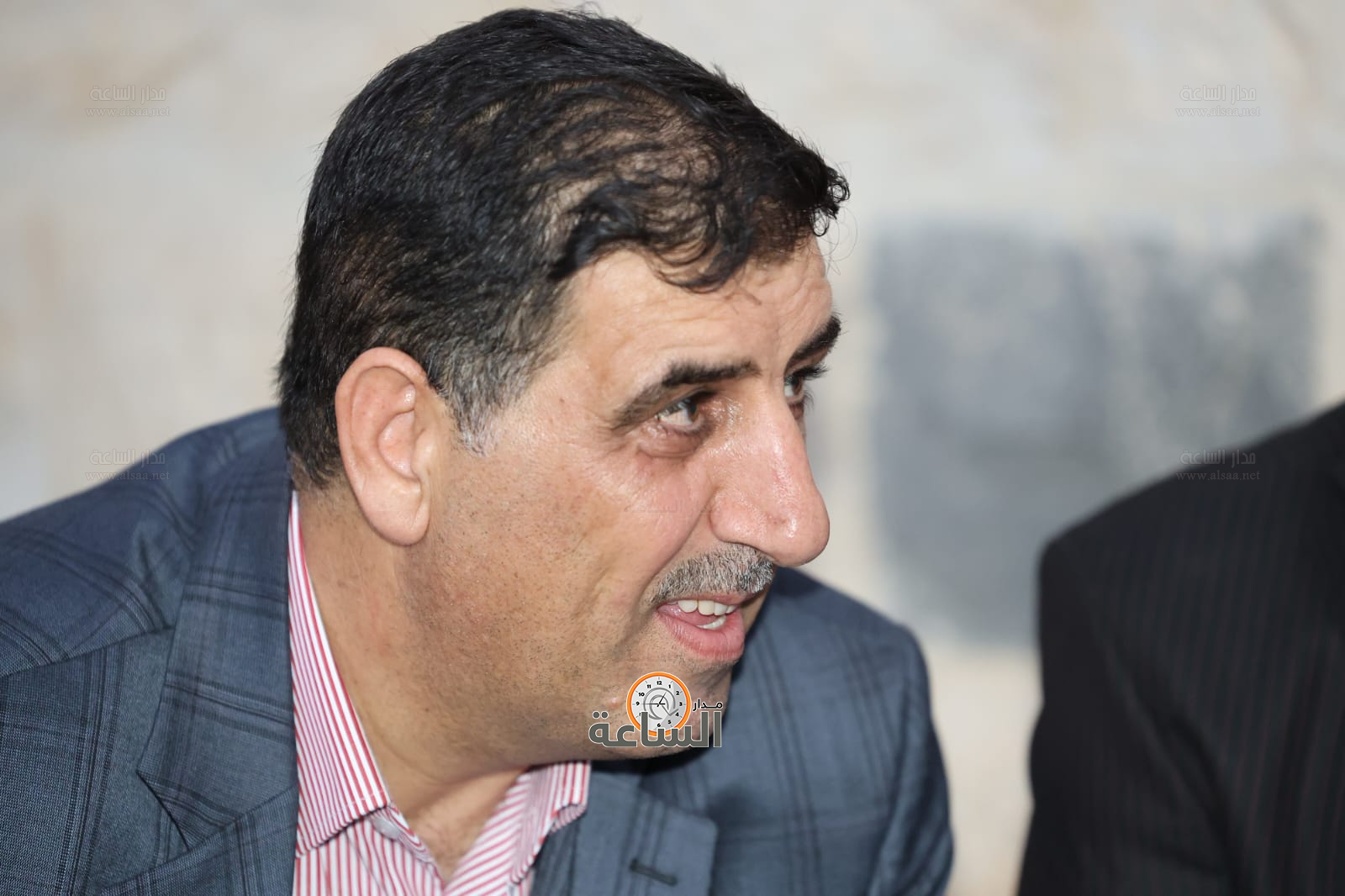 Madar Al-Saa Images 0.918711347375685