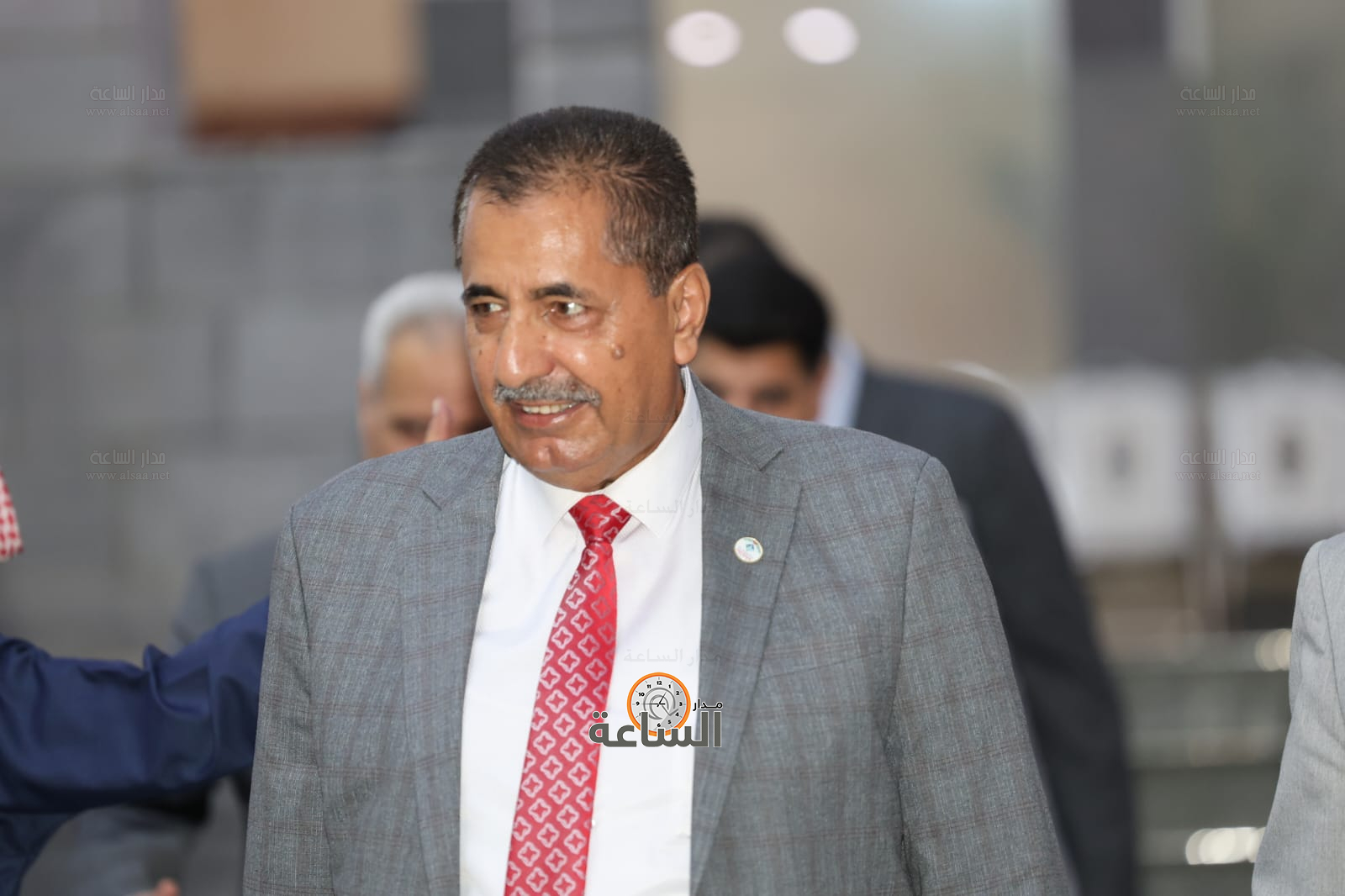 Madar Al-Saa Images 0.7309069396346387