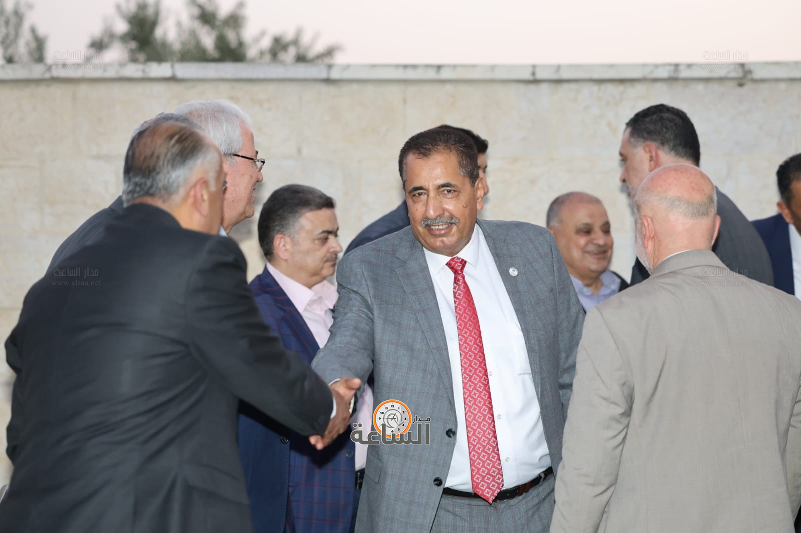 Madar Al-Saa Images 0.9561239262451741