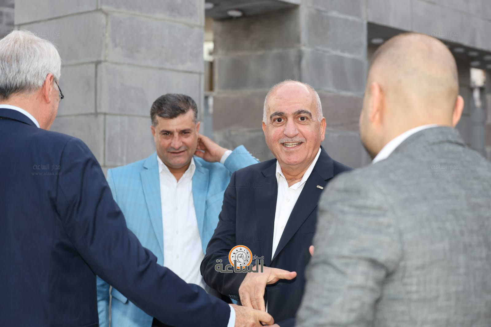 Madar Al-Saa Images 0.1429981562403544