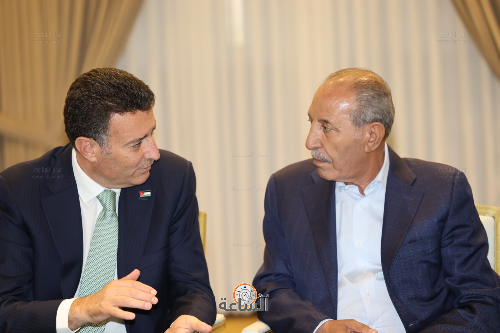 Madar Al-Saa Images 0.9418212363676103