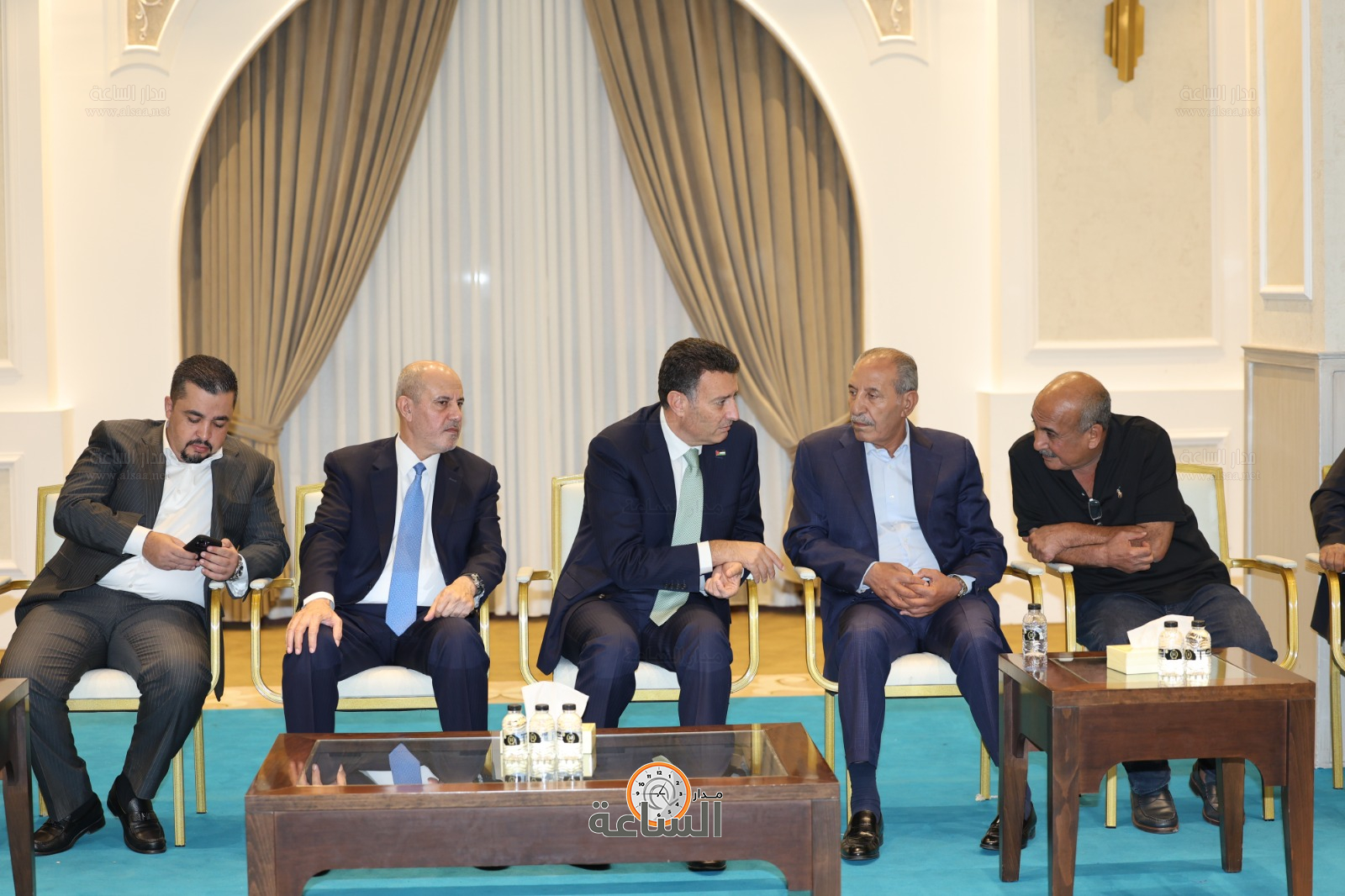 Madar Al-Saa Images 0.8334739313786259