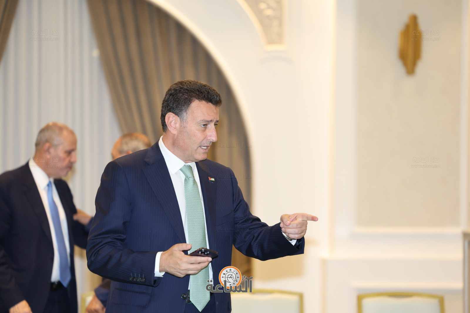 Madar Al-Saa Images 0.6370559280295384