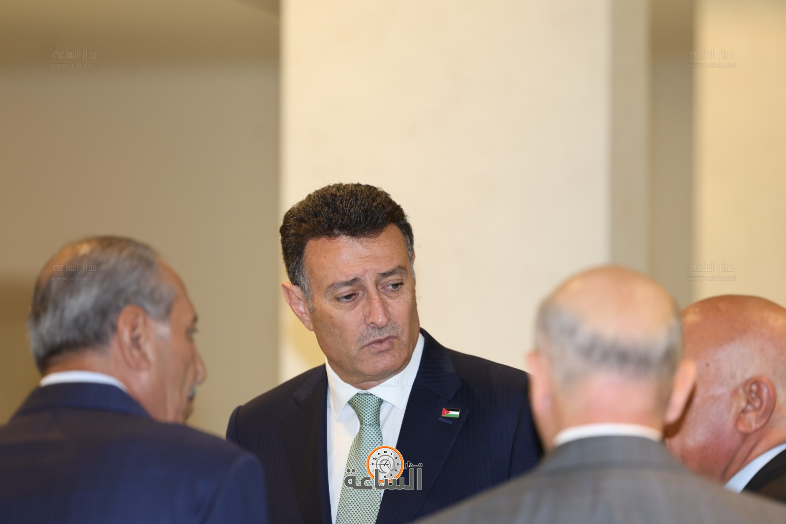 Madar Al-Saa Images 0.9469210265166653