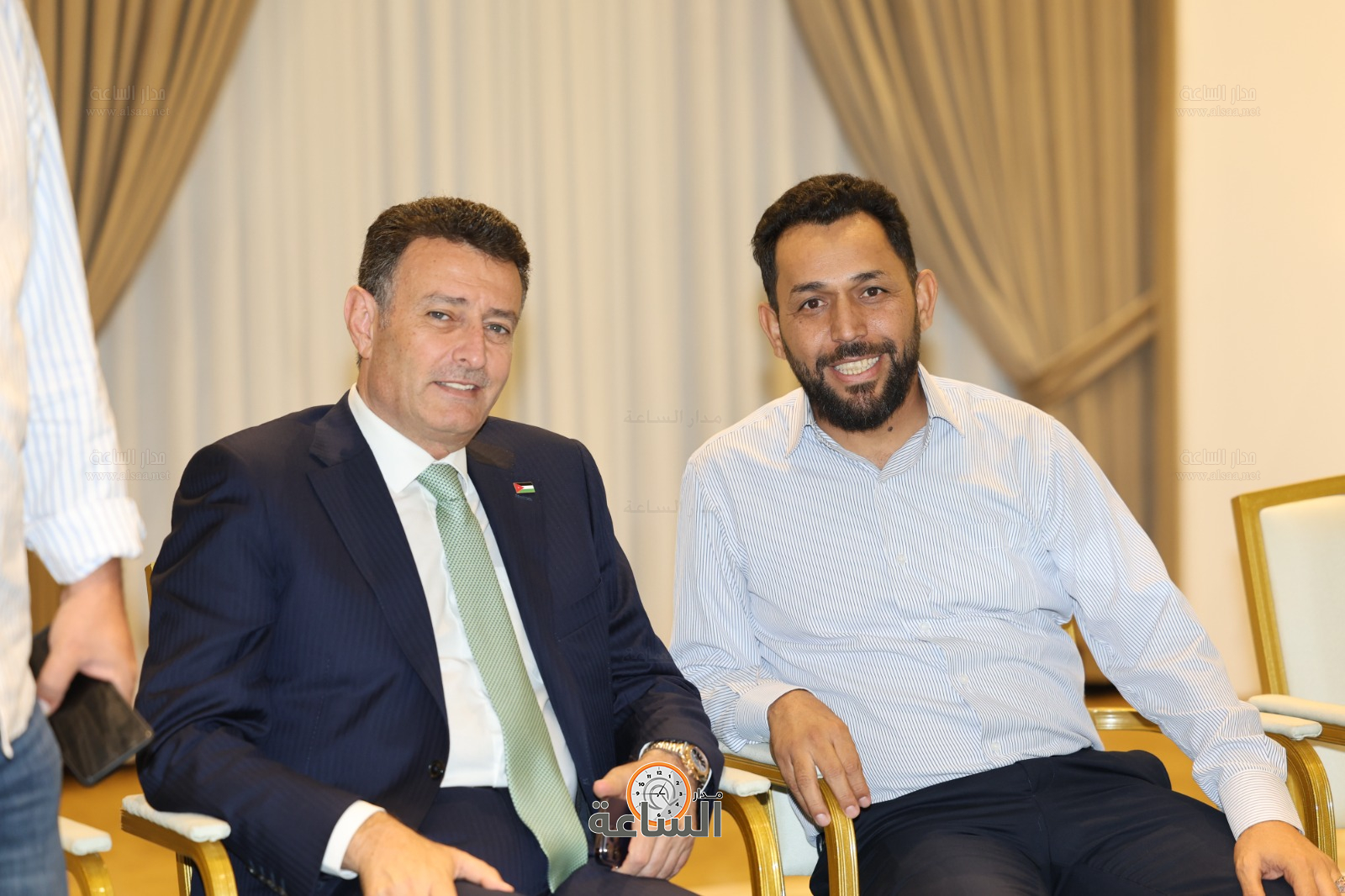 Madar Al-Saa Images 0.43925941315898076